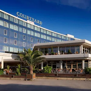 Courtyard By Marriott Maschsee Отель